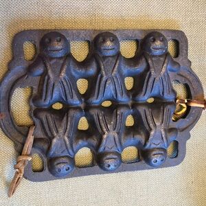 Vintage Cast Iron John Wright cast iron Gingerbread Man Mold